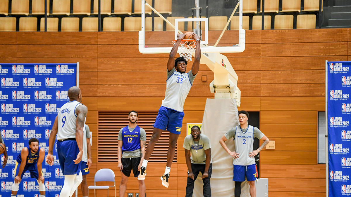 James Wiseman dunk
